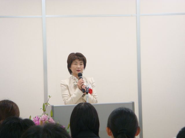 デザイナーフーズ社長